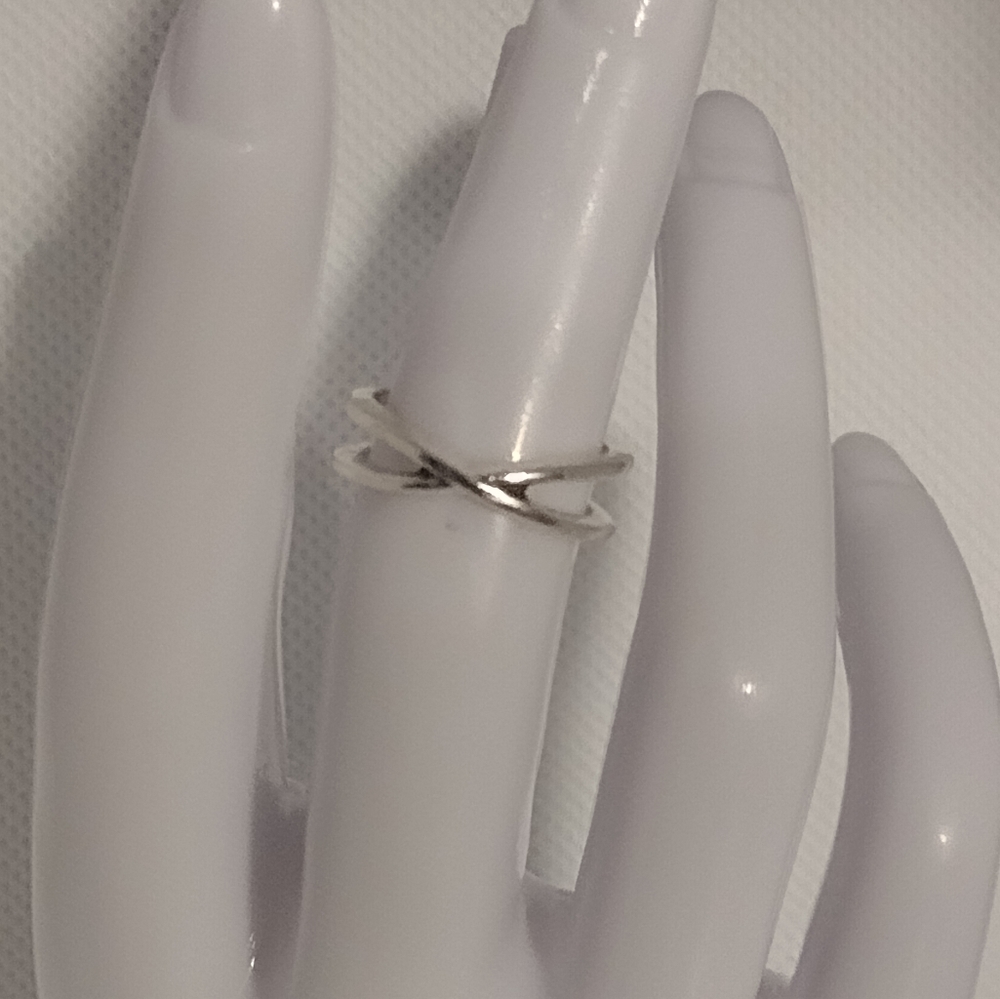 Bohemian Style Ring - Criss Cross